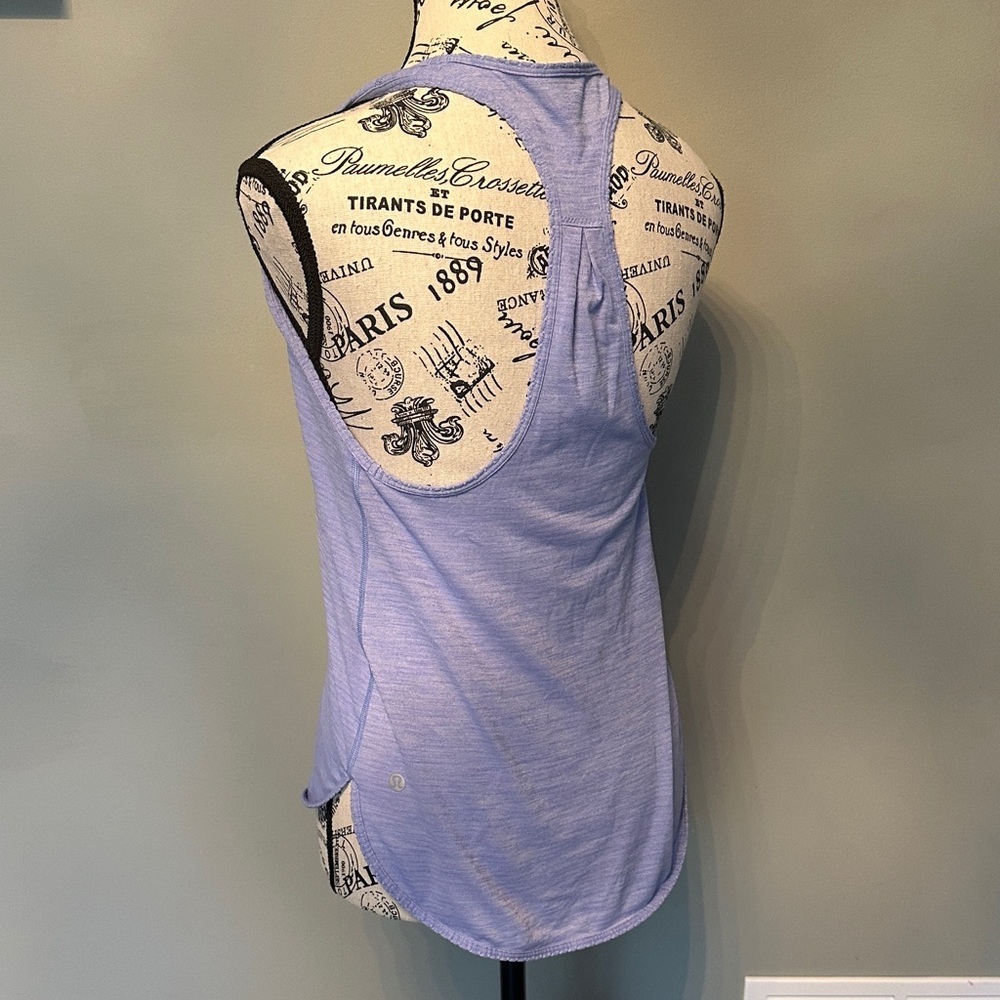 Lululemon size 4 Singlet